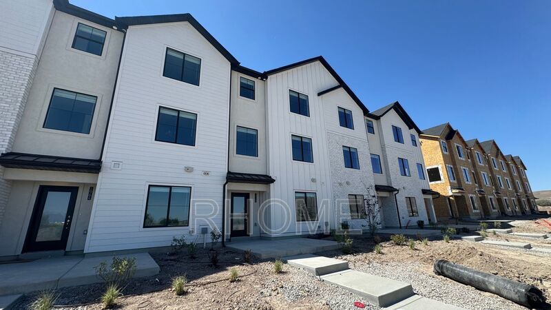 Brand new 3 Bedroom 3 Bath in Payson! property image