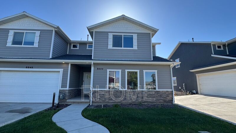 3 bedroom 2.5 bathroom in Eagle Mountain property image