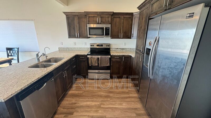 3 bedroom 2.5 bathroom in Eagle Mountain property image