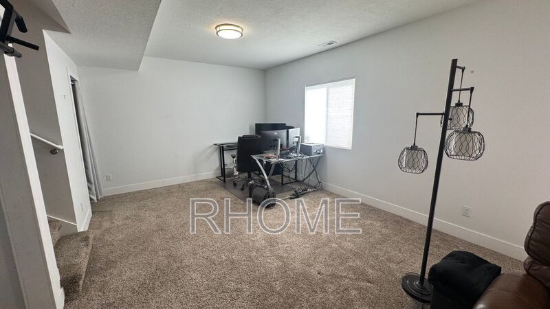 3 bedroom 2.5 bathroom in Eagle Mountain property image