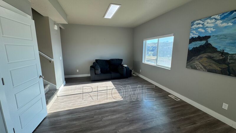 3 bedroom 2.5 bathroom in Eagle Mountain property image