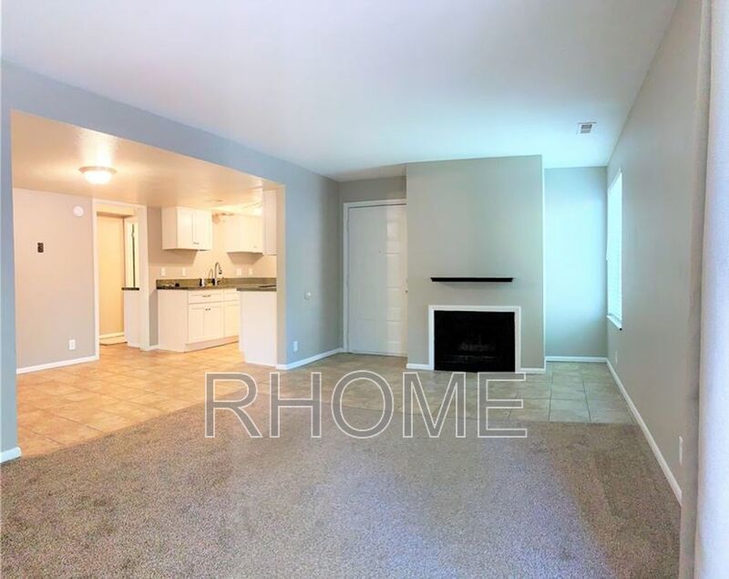2 Bedroom Apartment ~ Great Location ~ Gated Community property image