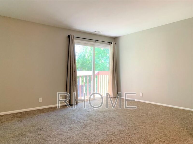 2 Bedroom Apartment ~ Great Location ~ Gated Community property image