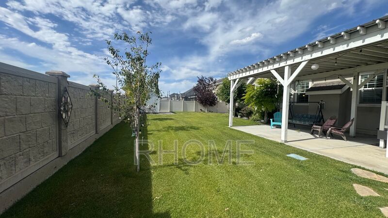 7 Bedroom 3 bath Home in Riverton property image