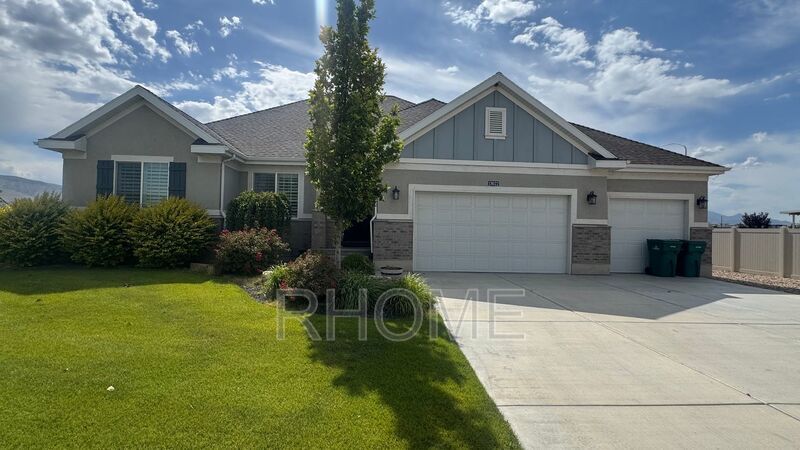7 Bedroom 3 bath Home in Riverton property image