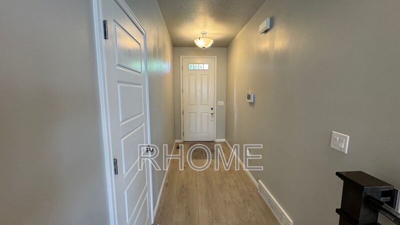 7 Bedroom 3 bath Home in Riverton property image
