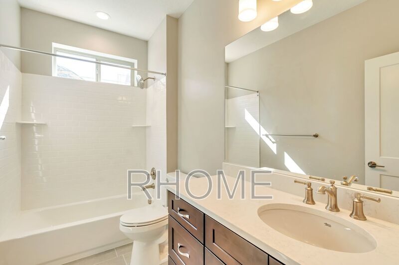 Luxury Vaulted-Master property image