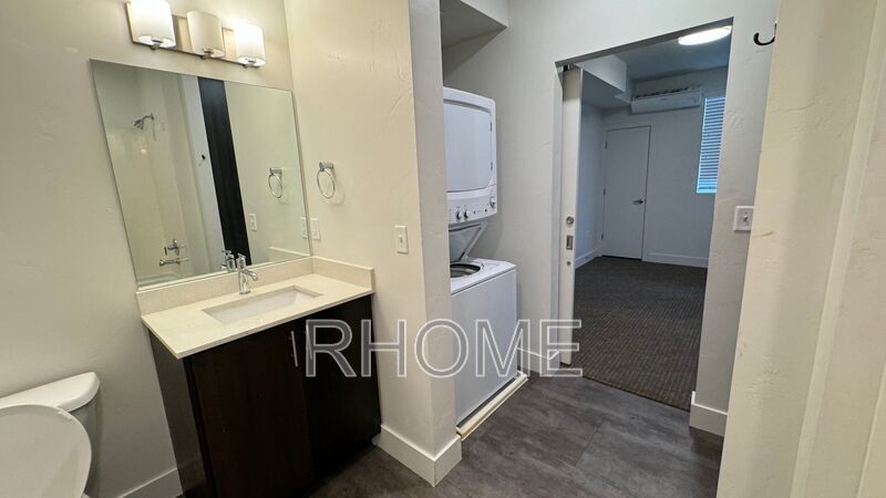 1 Bedroom 1 Bathroom Secure Apartment in the heart of Salt Lake City! property image