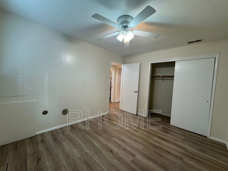 2 Bedroom 1 Bathroom Apt in SLC property image