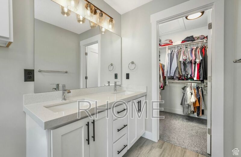 2 Bedroom Townhouse ~ Must see Day Millcreek! property image