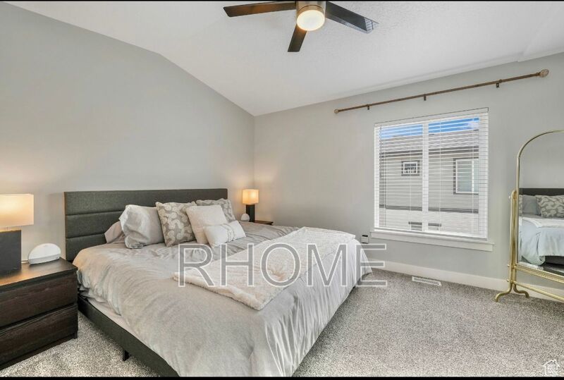 2 Bedroom Townhouse ~ Must see Day Millcreek! property image