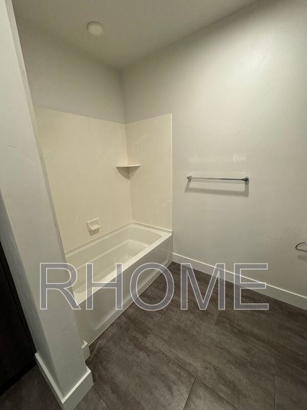 Great 1 bed 1 bath condo in downtown SLC property image