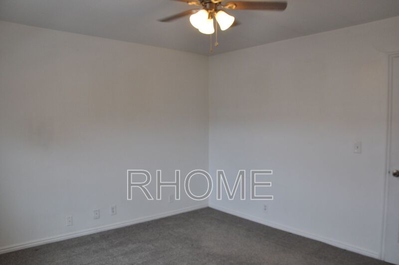 Beautiful 2 bed 1.5 bath town home in Lehi property image
